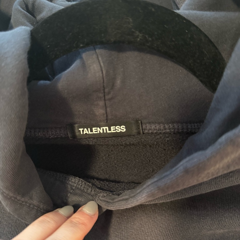 Talentless Show Me the Love Hoodie Size M - Picture 7 of 8
